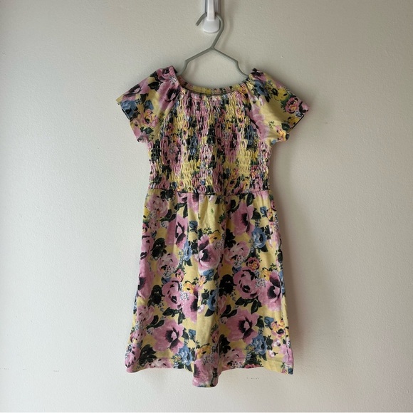 🌼 5/$25 Girls Floral Smocked Dress Size 4/5 Yellow Pink Blue Cotton Blend - Picture 1 of 11